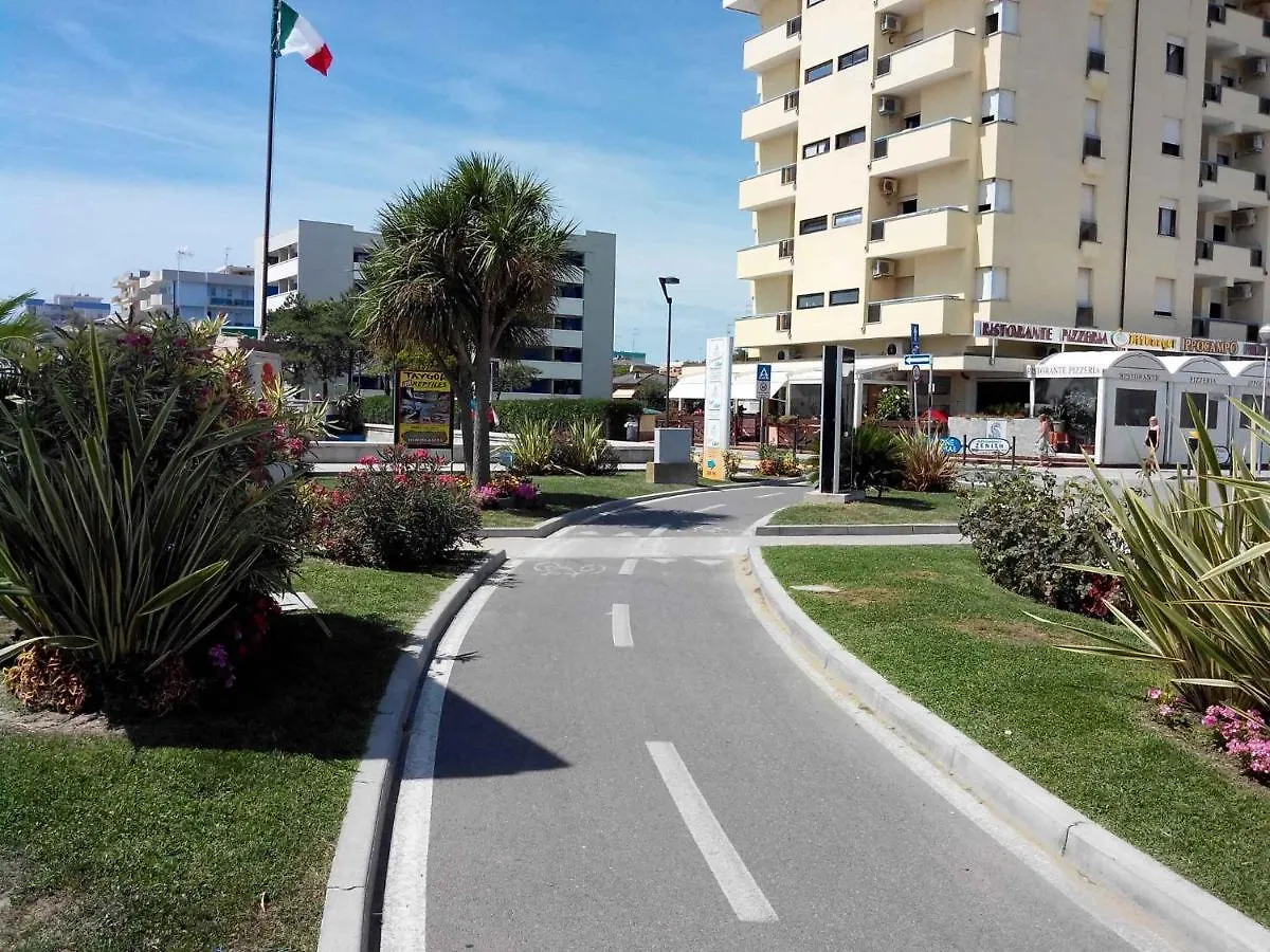 Apartments In Bibione 37068